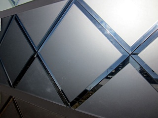 Плитка зеркальная квадратная серебряная матовая