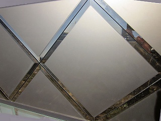 Плитка зеркальная квадратная бронзовая матовая